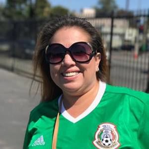 Meet your Posher, Elisa